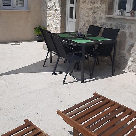 Little Stone House Apartment Buici  Екстериор снимка