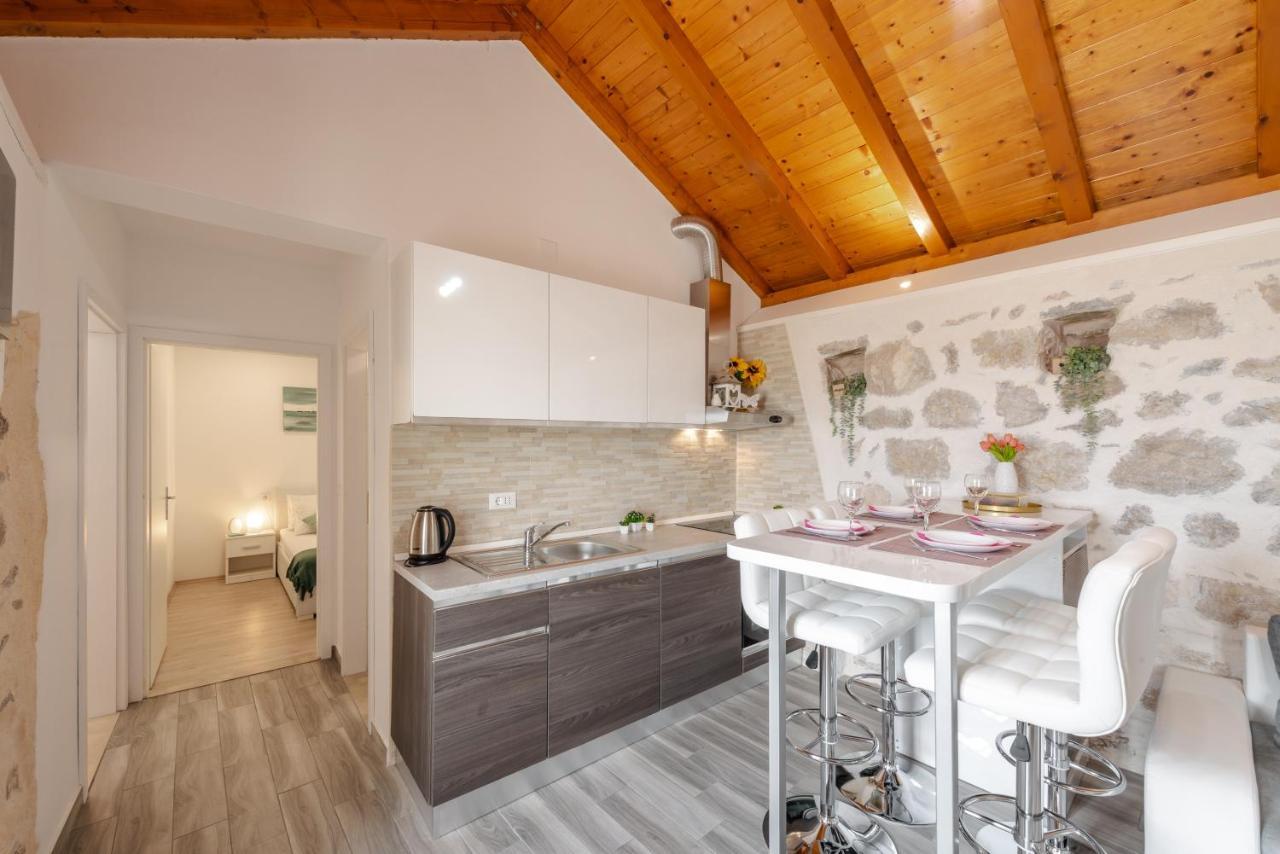 Little Stone House Apartment Buici  Екстериор снимка