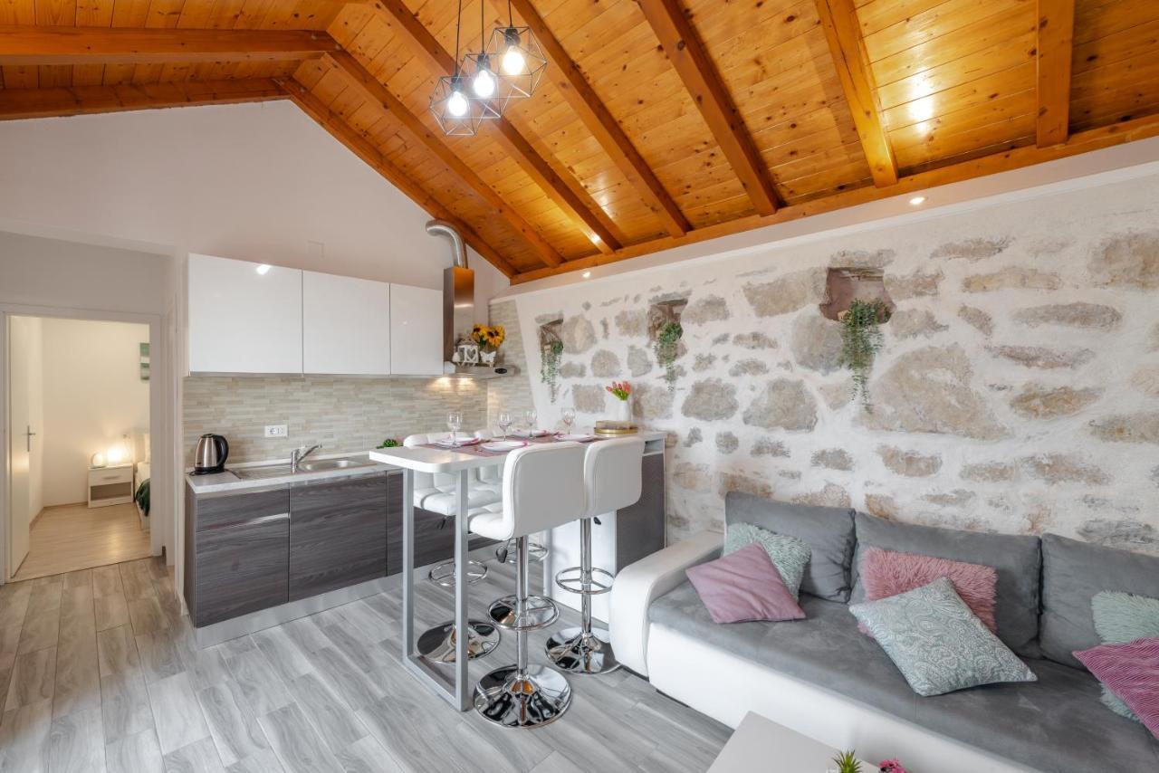 Little Stone House Apartment Buici  Екстериор снимка