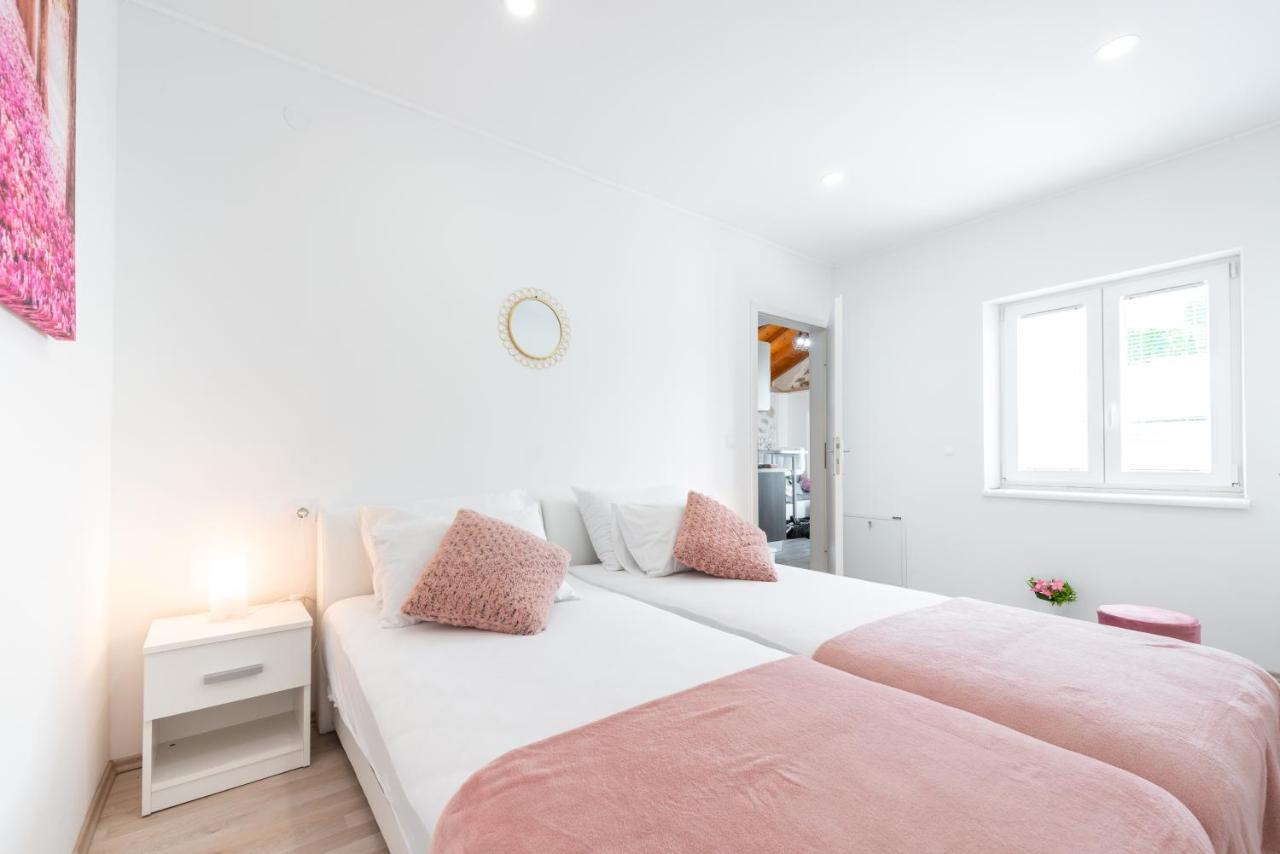 Little Stone House Apartment Buici  Екстериор снимка