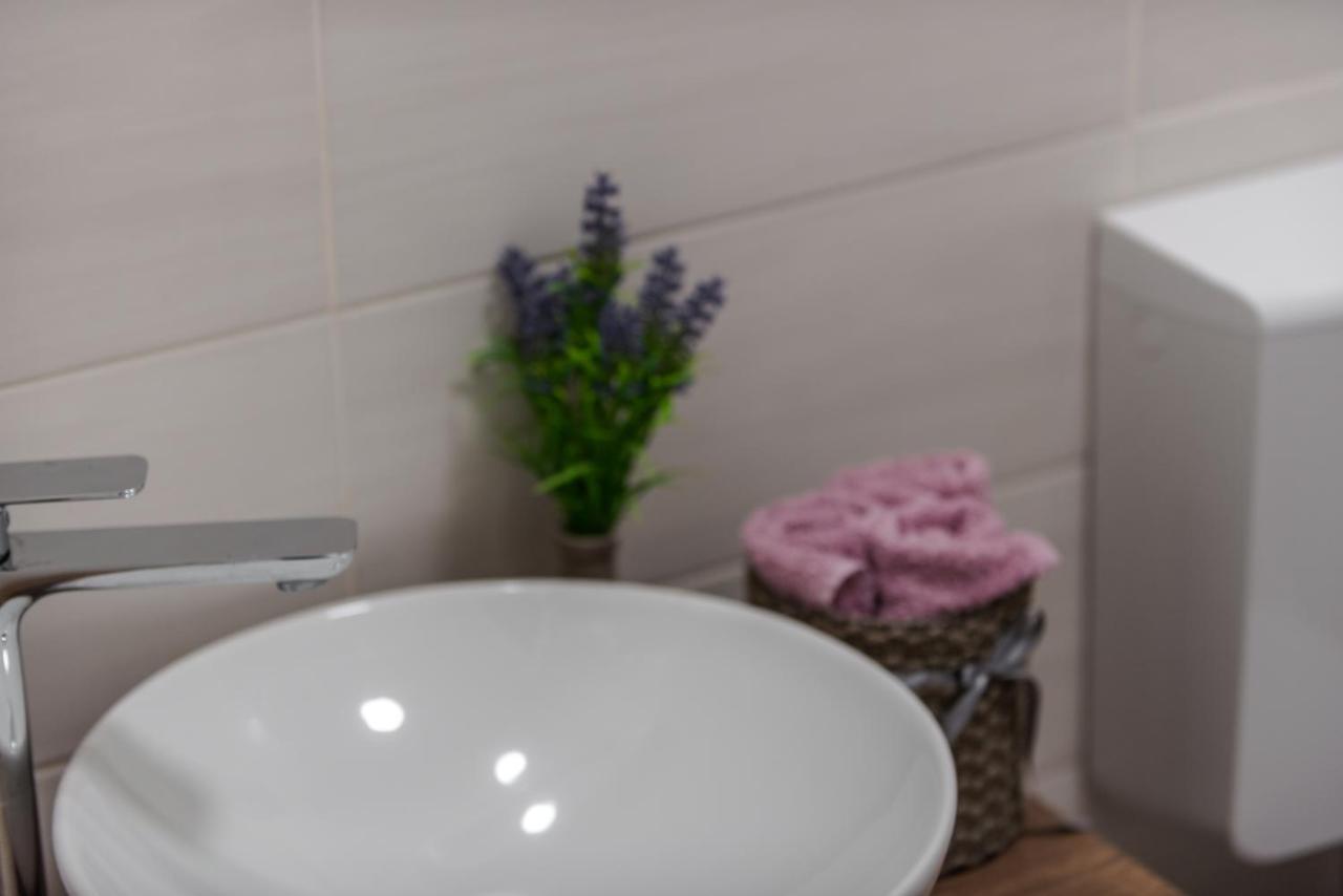 Little Stone House Apartment Buici  Екстериор снимка