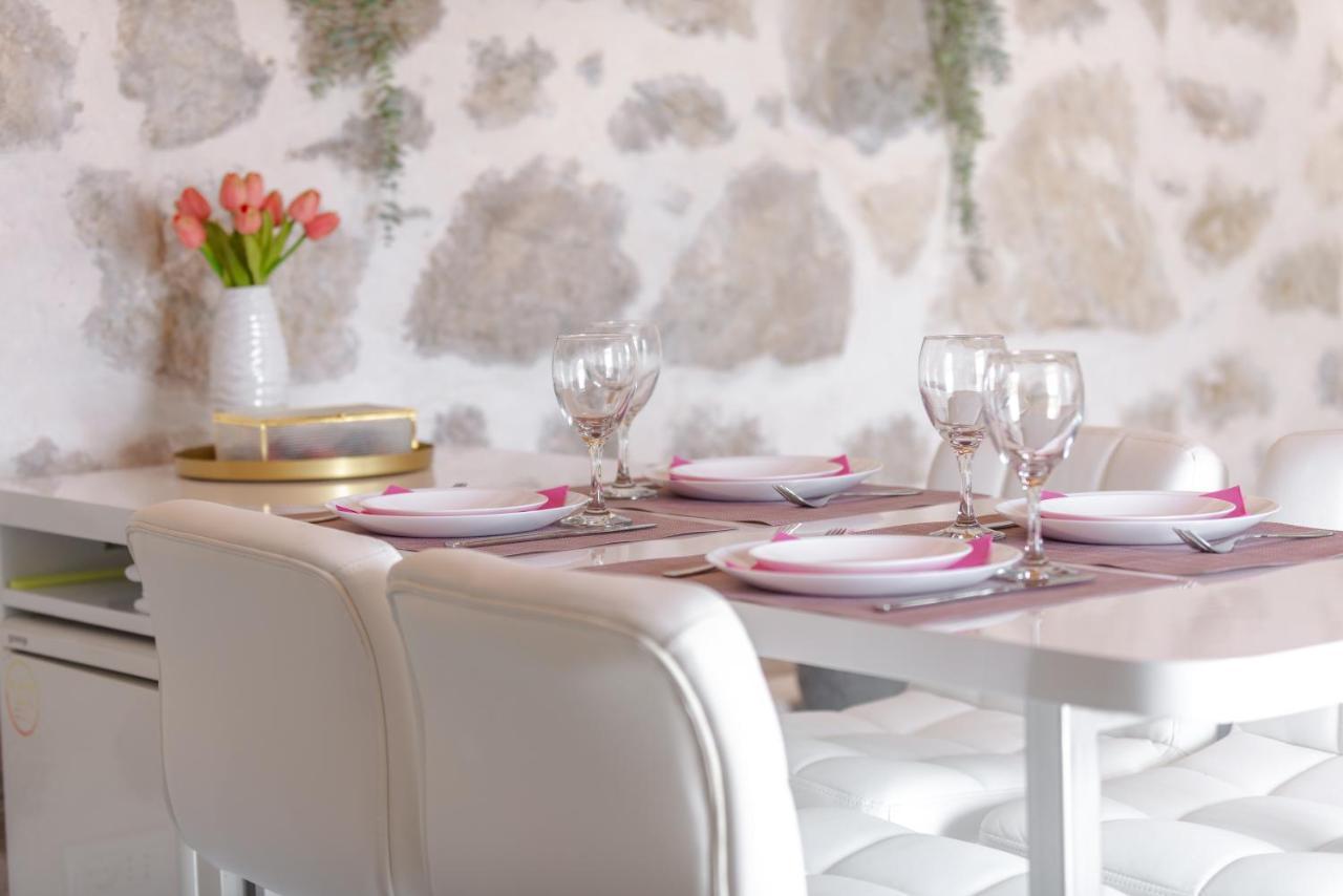 Little Stone House Apartment Buici  Екстериор снимка
