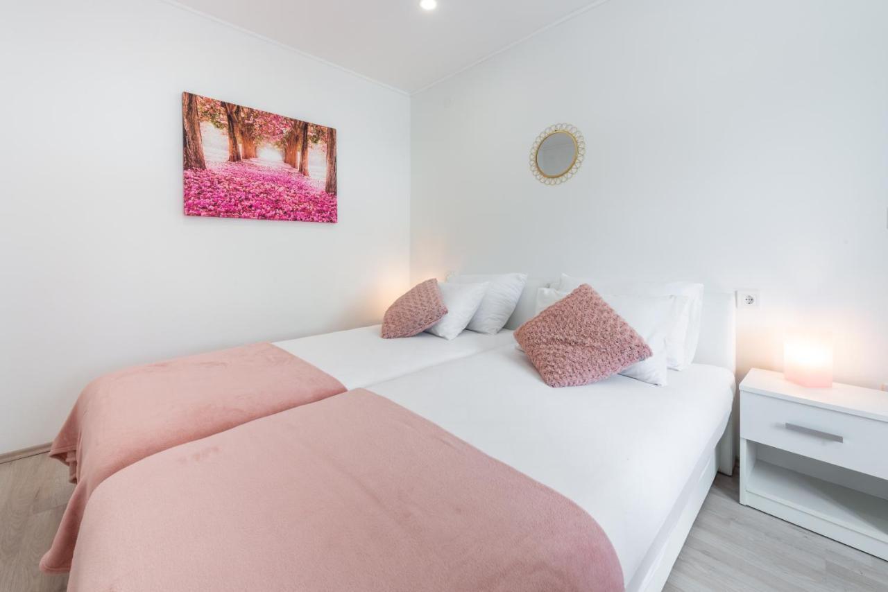 Little Stone House Apartment Buici  Екстериор снимка