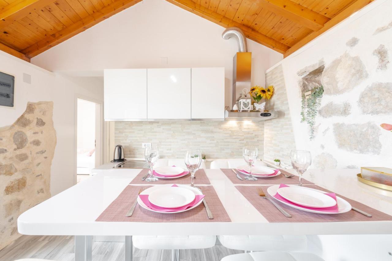 Little Stone House Apartment Buici  Екстериор снимка