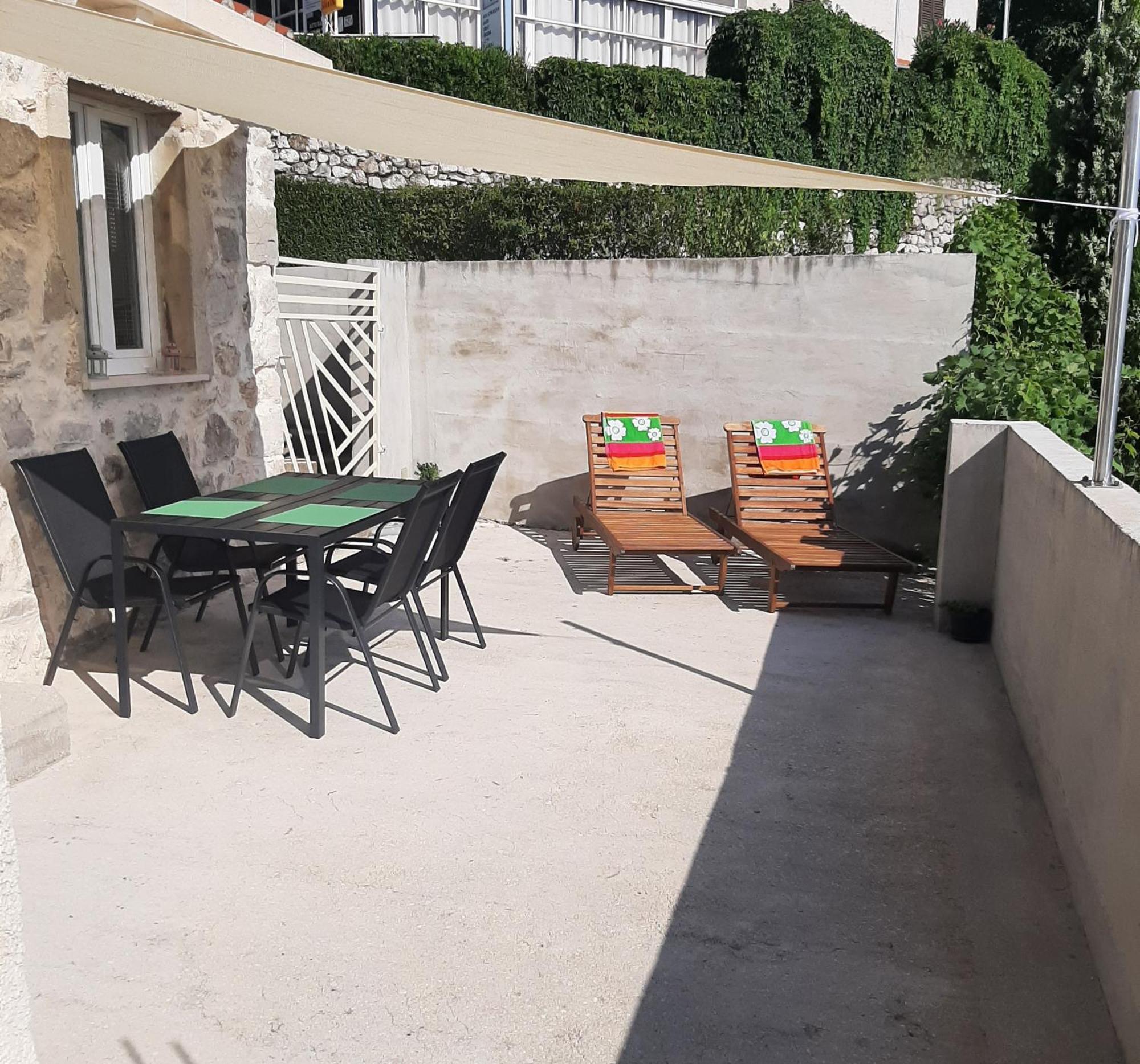 Little Stone House Apartment Buici  Екстериор снимка